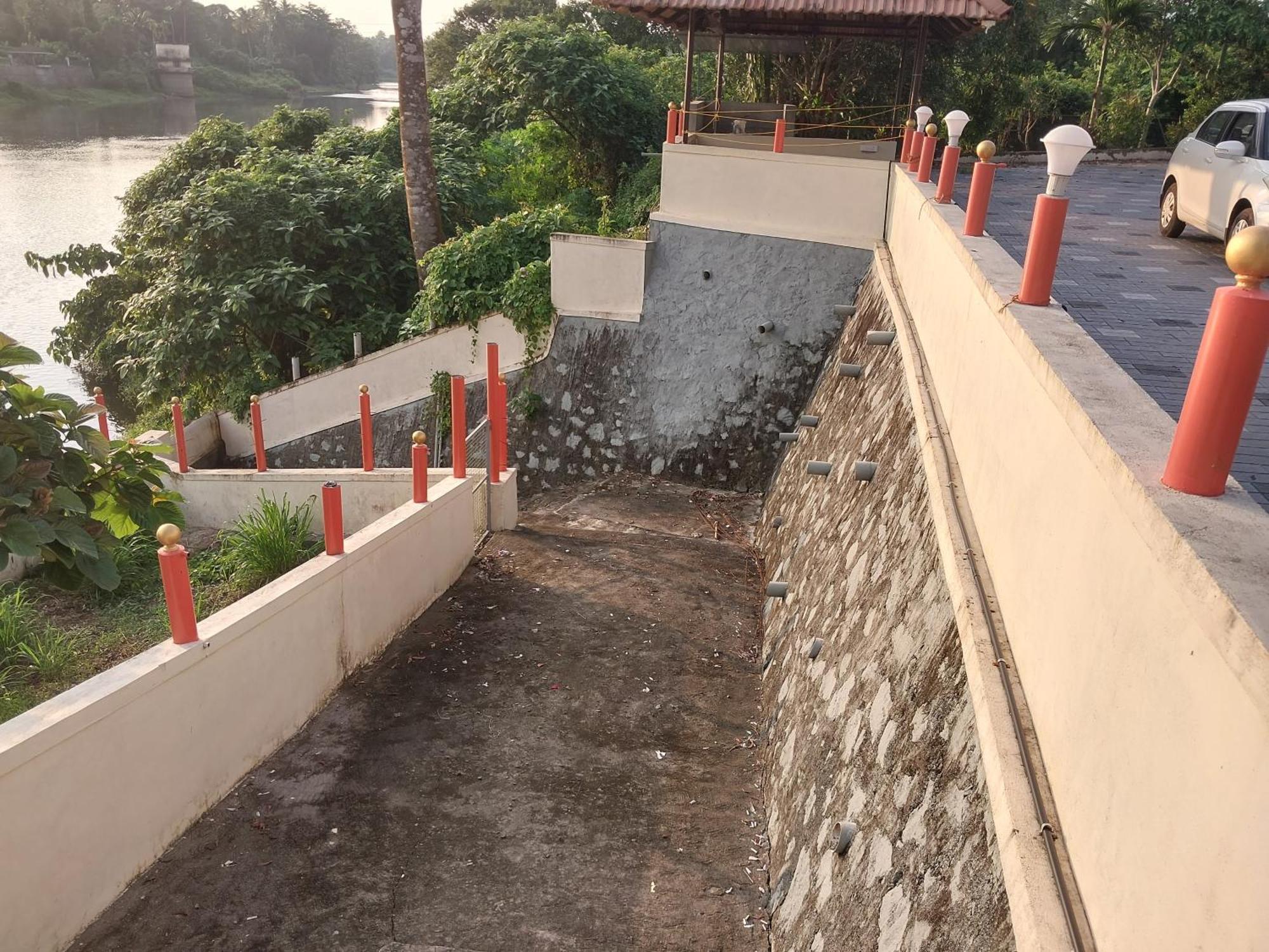 Stayberries River Rock Villa Athirapilly Kizhake Chālakudi 外观 照片